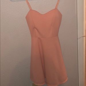 Light pink short dress